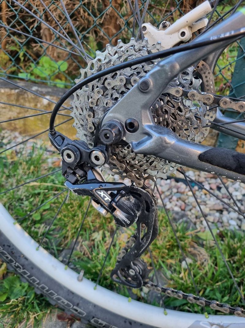 Specialized Jett Expert 29 šedá/bílá/zelená