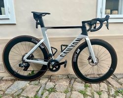 Canyon Aeroad CF SLX 7 AXS