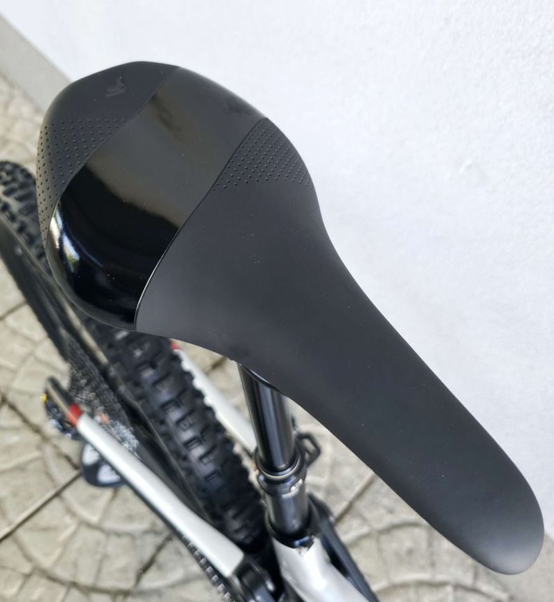 Horské kolo Mondraker Foxy Carbon RR 2021 29”