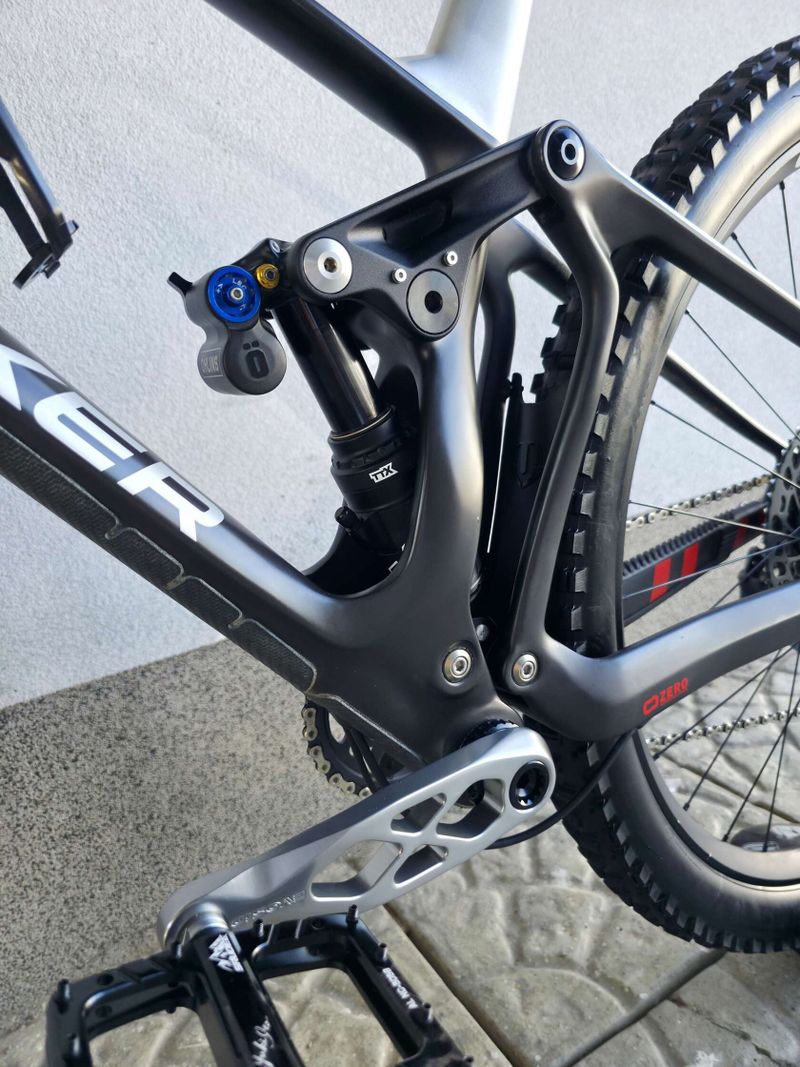 Horské kolo Mondraker Foxy Carbon RR 2021 29”