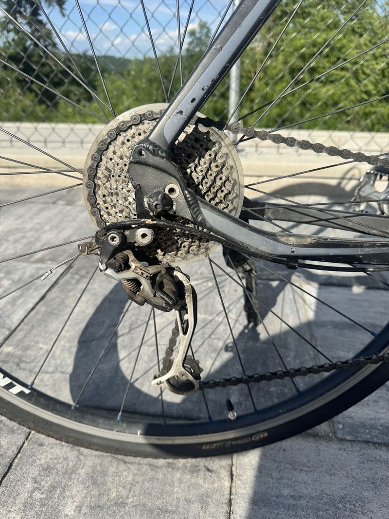 Prodám trekové kolo Giant Roam XR 1