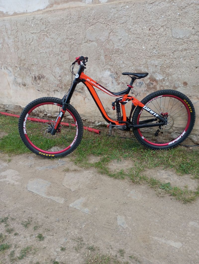 Dobrý den prodám giant Glory 2 ❗ spěchá ❗