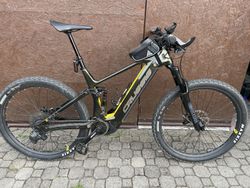 Prodám celoodpružené horské elektrokolo Crussis e-Full 12.9 karbon v záruce najeto 800 km