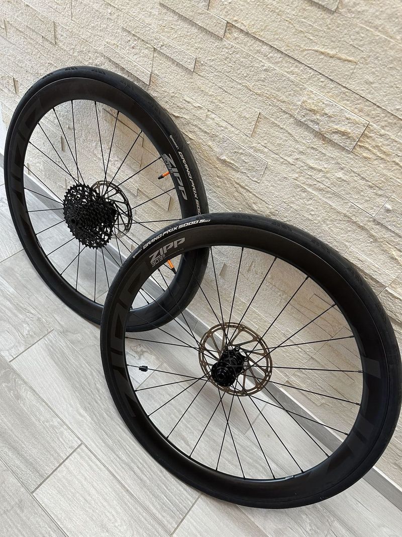 Zipp 303S Gravel, Silnice
