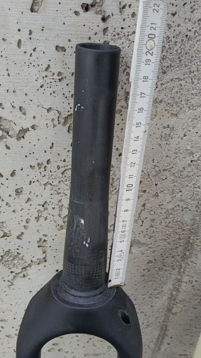 karbonové gravel vidlice