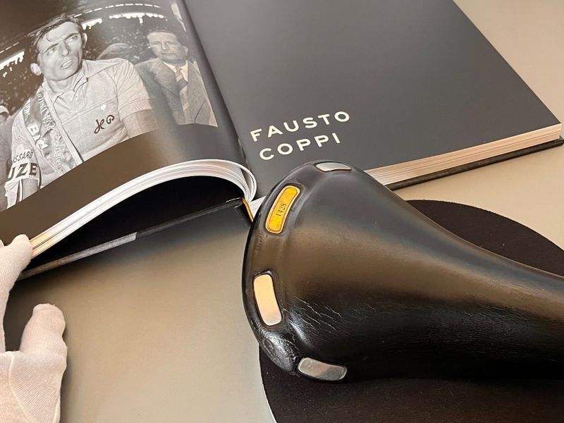 Vintage sedlo Selle Italia Fausto Coppi