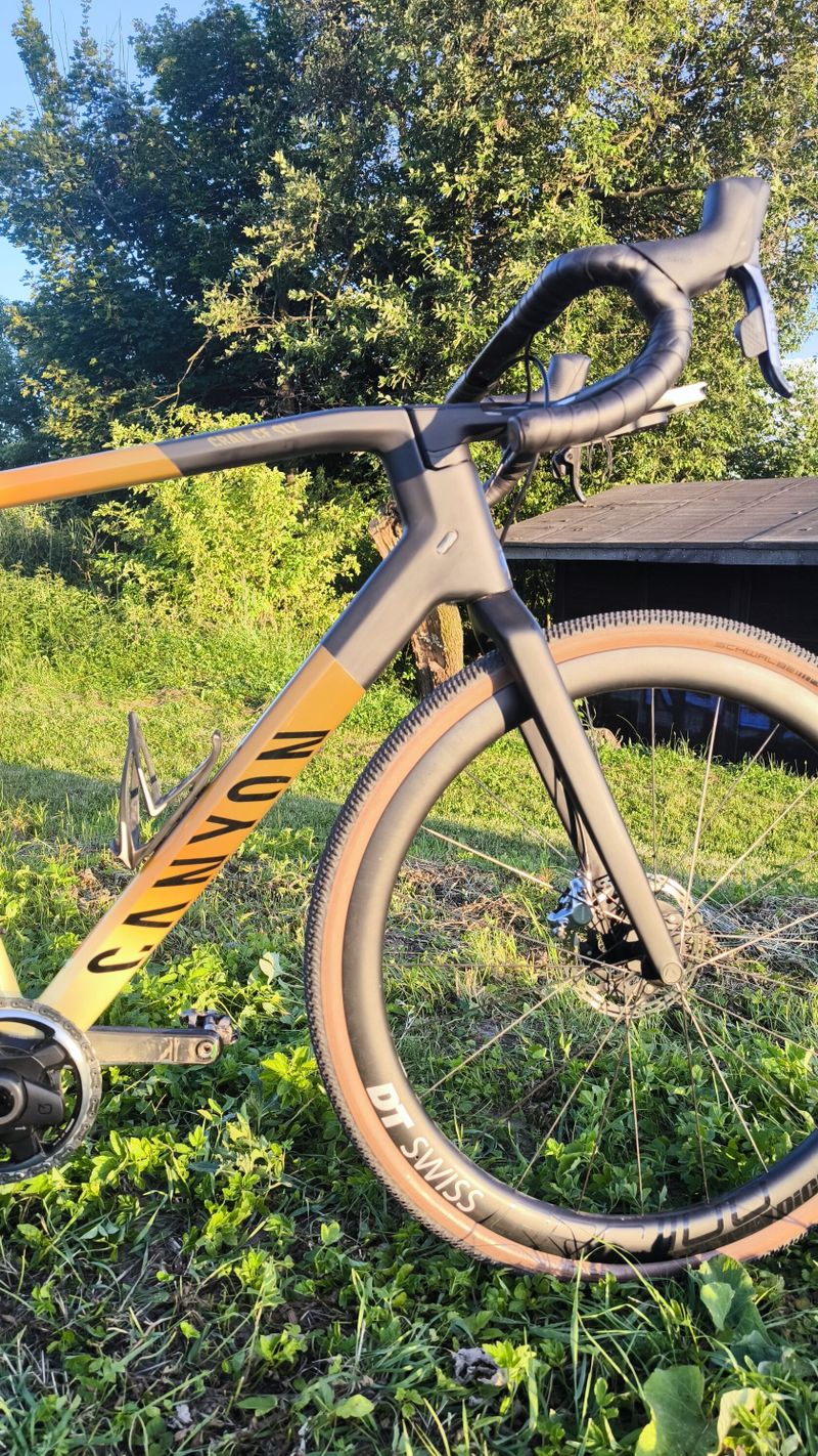 Canyon Grail CF SLX 9 eTap / SRAM RED AXS / DT Swiss 1100
