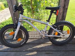 Early rider seeker 16