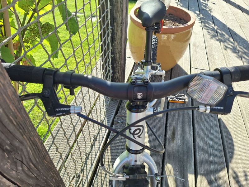 Early rider seeker 16