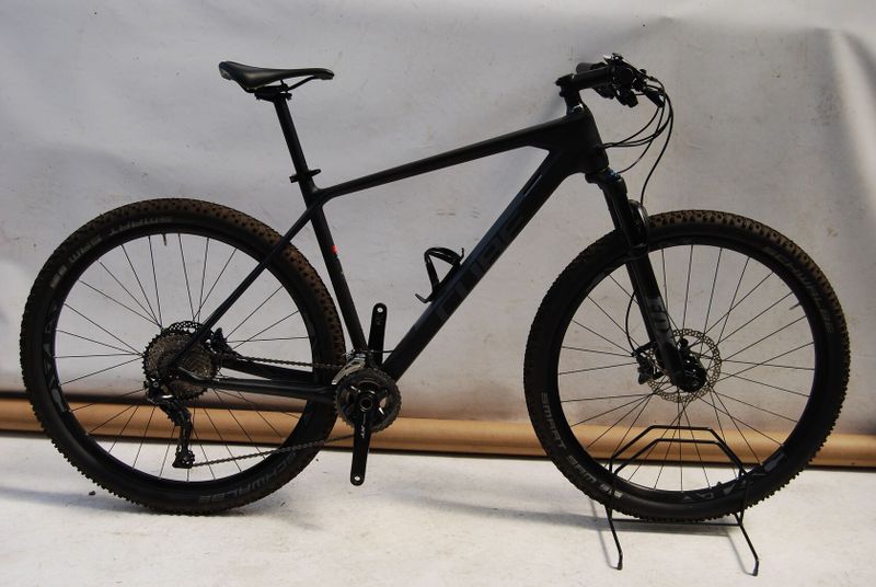 Cube Reaction 29 Carbon XL