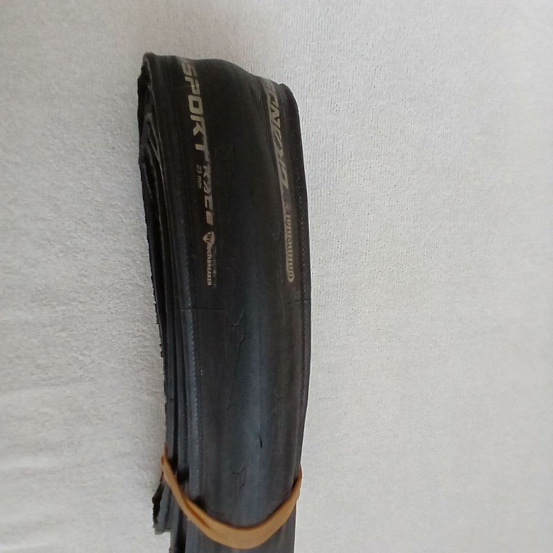 Silniční pláště Schwalbe a Continental 