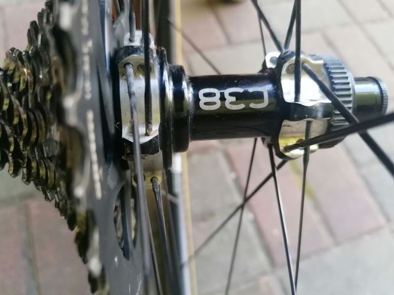 Prodám zapletená cyklokrosová kola KASTAR C38