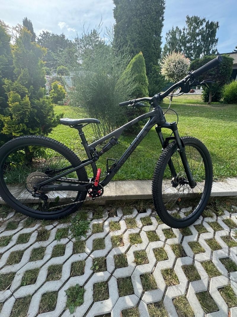 Rocky Mountain ELEMENT ALLOY 10 C1 2023
