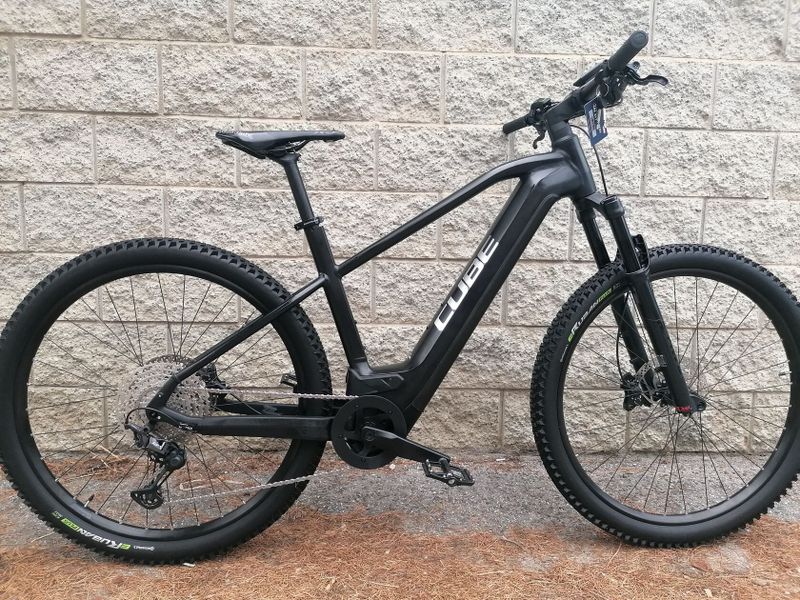  CUBE 29 REACTION HYBRID SL750 /NABEHANE 780 Km/