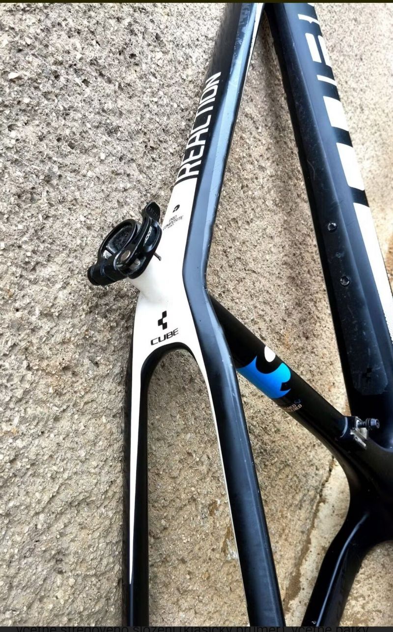 Cube Reaction GTC Carbon 27.5 " - 1259 g !!!