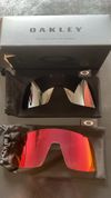 Náhradní skla Oakley Sutro Small PRIZM Trail Torch a Oakley Sutro Small PRIZM Black