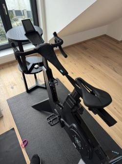 Tacx® NEO Bike Plus trenažér