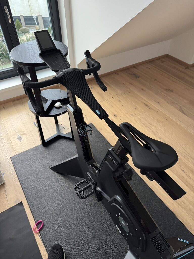 Tacx® NEO Bike Plus trenažér