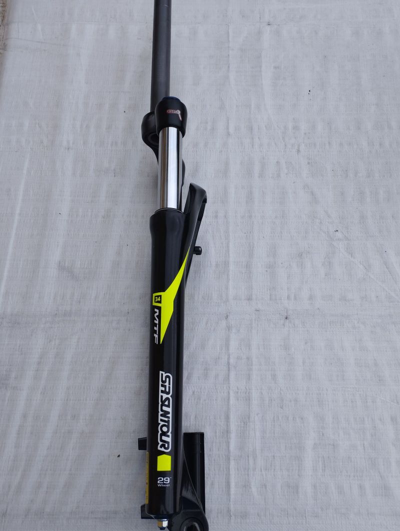 Vidlice SR Santour 29" pružinová