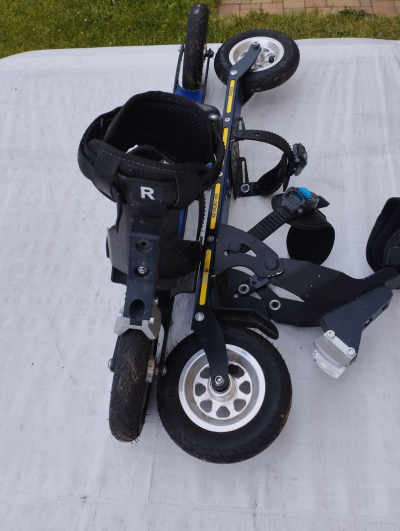 Kolečkové Lyže SRB SR02 skate