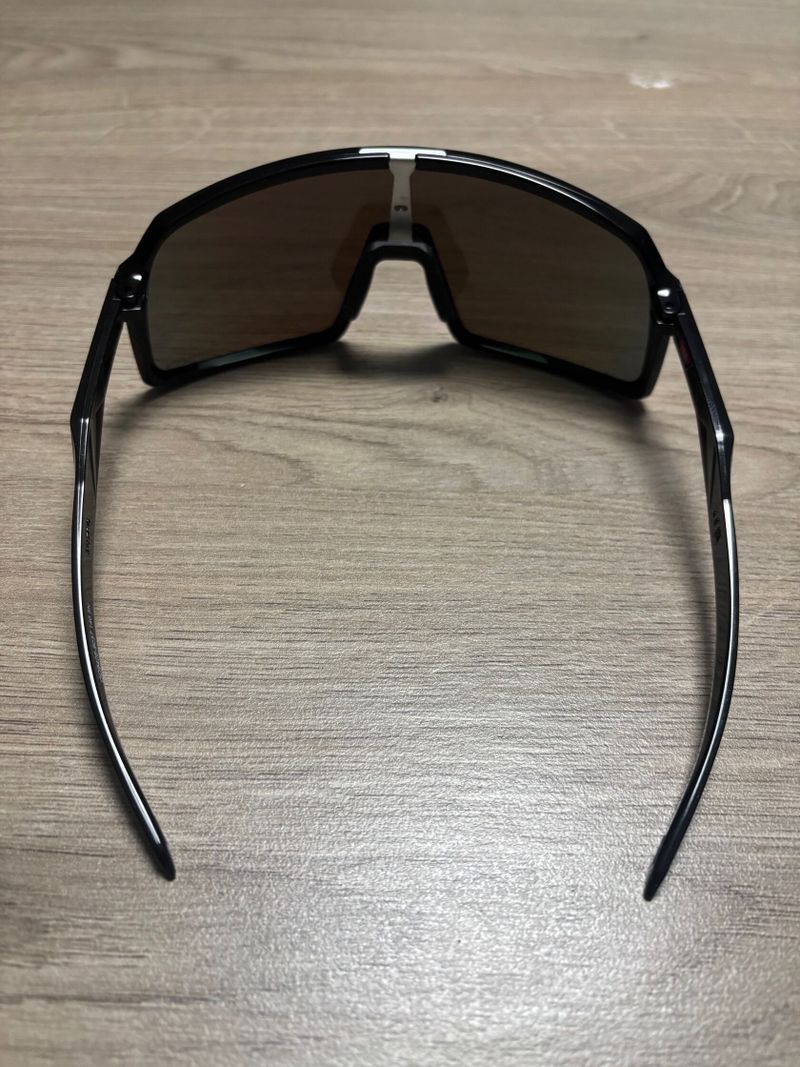 Sportovní brýle Oakley Sutro