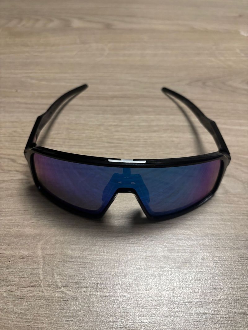 Sportovní brýle Oakley Sutro