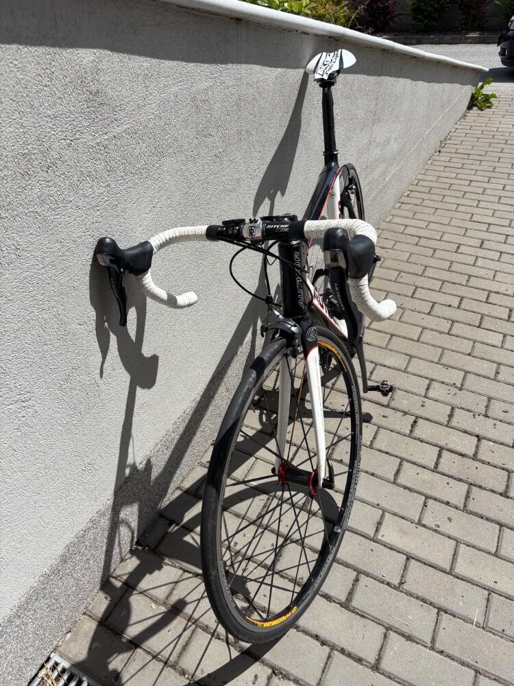 Silniční kolo Author CA 7700 – Shimano Ultegra, karbon, 6,9 kg