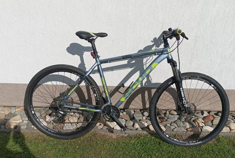 SCUD 29"