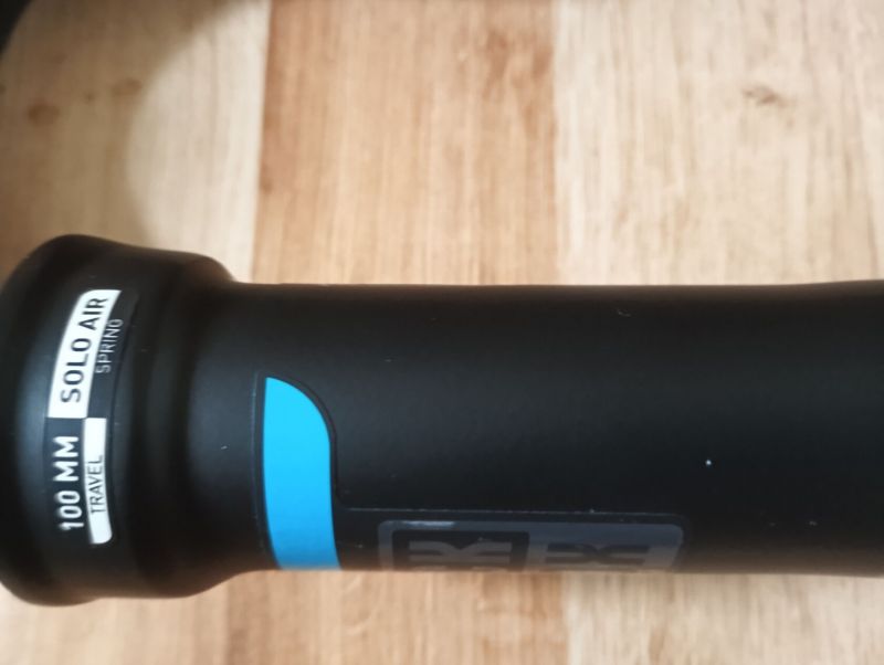 Rock Shox Recon Silver TK 29 Pevná osa 15x100 Tapered