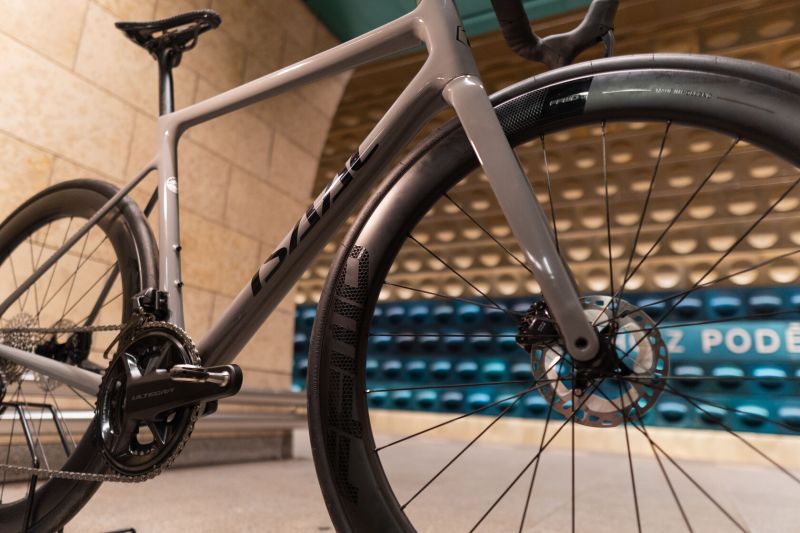 Isaac Element (2024), Ultegra Di2, FFWD Ryot 55, vel. 56 / L (3D Sedlo, Powermeter 4iii)