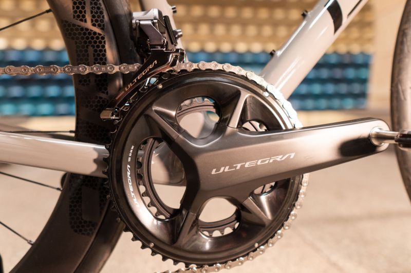 Isaac Element (2024), Ultegra Di2, FFWD Ryot 55, vel. 56 / L (3D Sedlo, Powermeter 4iii)