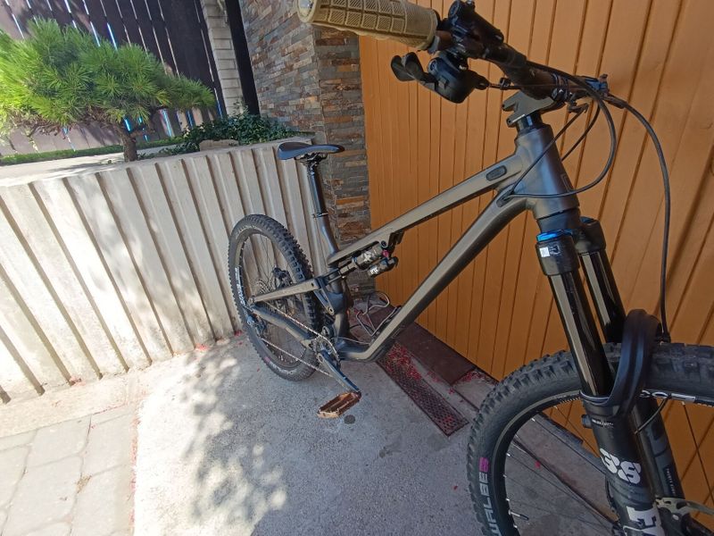Commencal Meta SX V4 2025