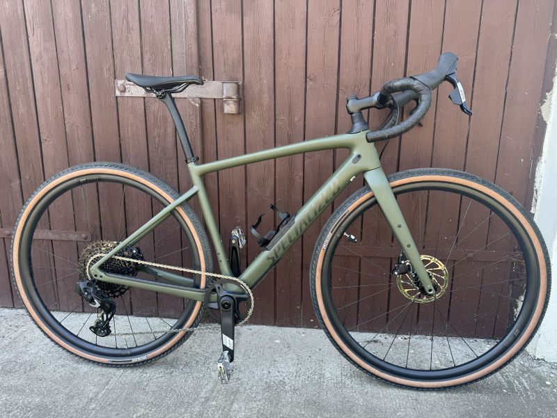 Nove gravel kolo model 2025 vel.52 sram eTap najeto 50km
