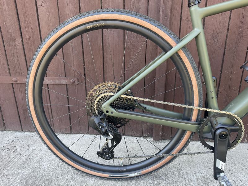 Nove gravel kolo model 2025 vel.52 sram eTap najeto 50km