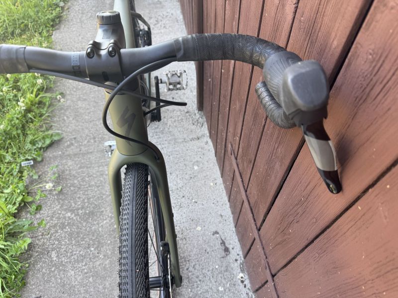 Nove gravel kolo model 2025 vel.52 sram eTap najeto 50km
