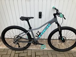 TREK 27,5