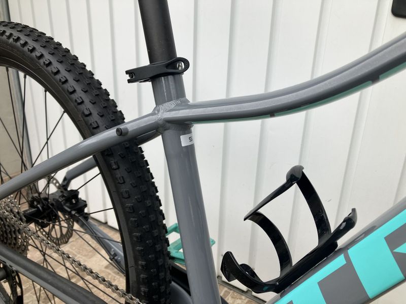 TREK 27,5