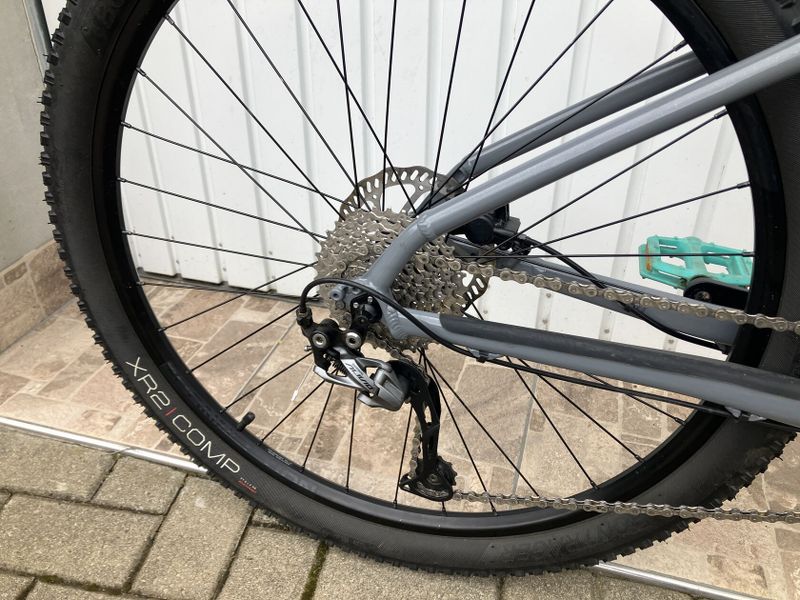 TREK 27,5