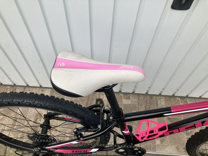 TREK 24