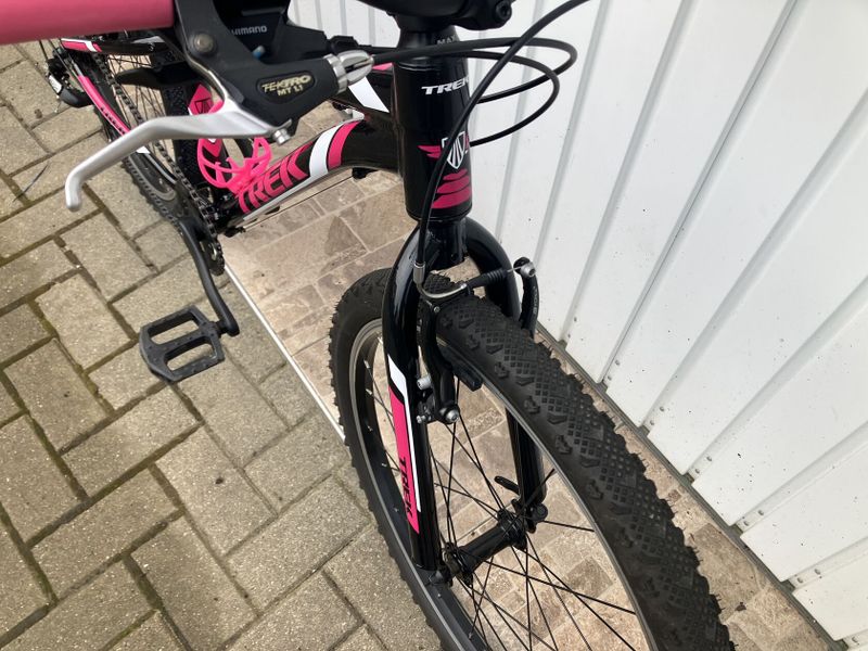 TREK 24