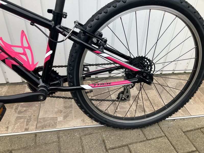 TREK 24