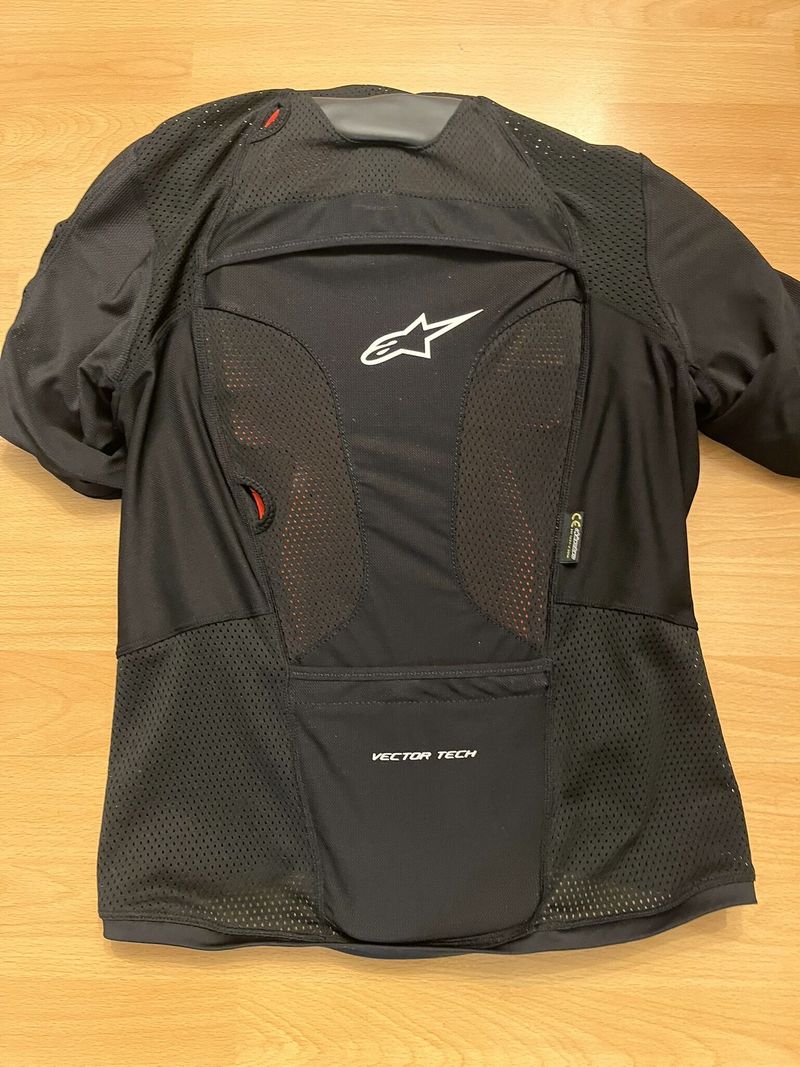 Chráničová vesta - ALPINESTARS Vector Tech SS