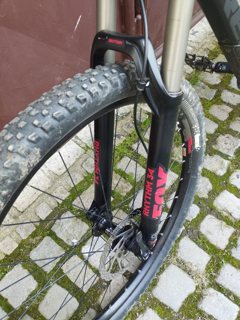 prodám TREK FUEL X8 2017