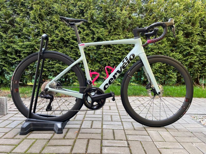Silniční kolo CERVELO 