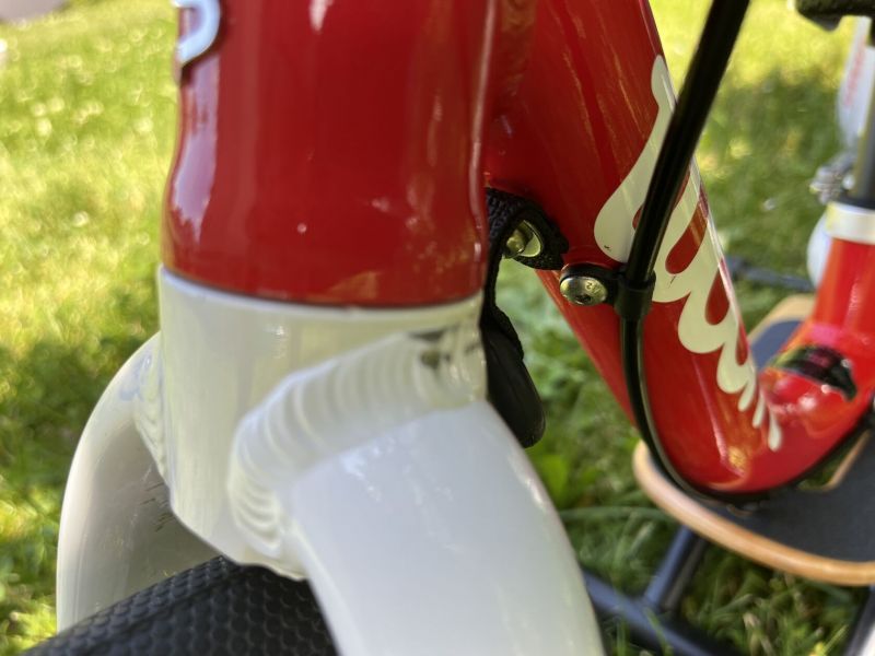 🚲 WOOM 1 + helma XS + surfboard – TOP stav, ideální první odrážedlo