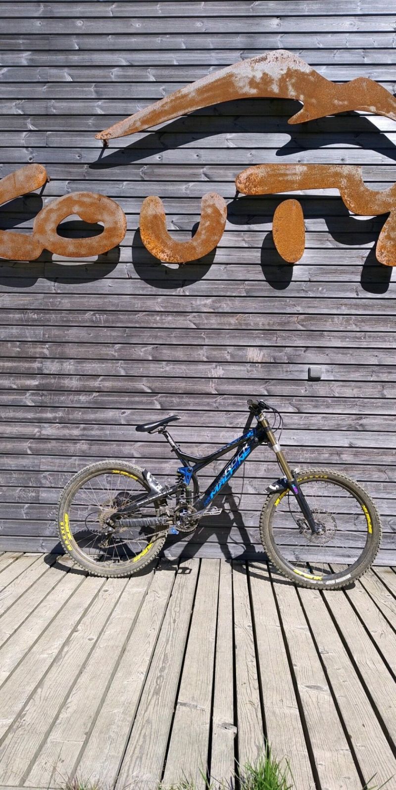 Rock Machine Whizz 90 