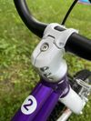 🚲💜 WOOM 2 – dětské kolo 14" – limitovaná barevná edice + příslušenství