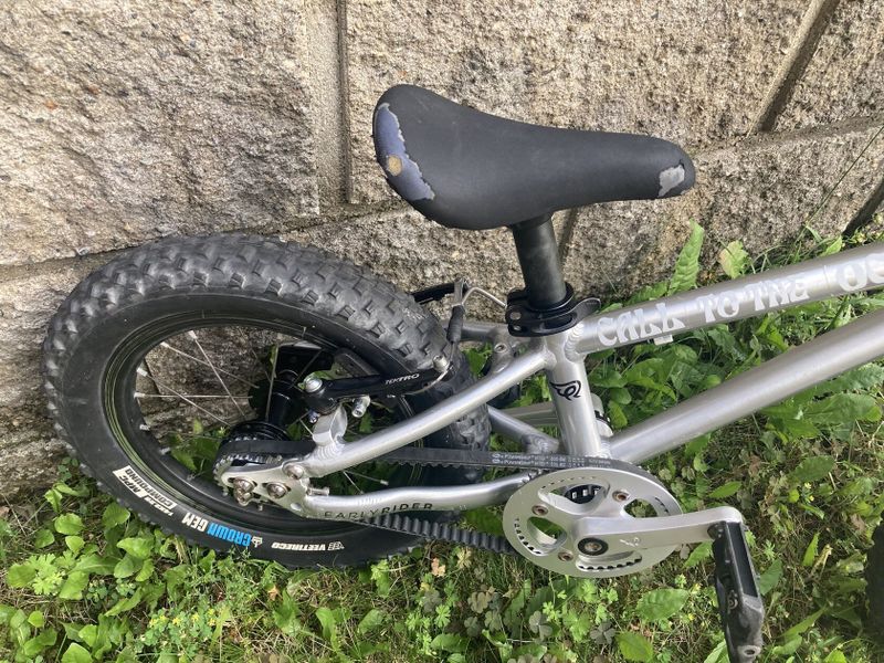 EARLY RIDER SEEKER 14