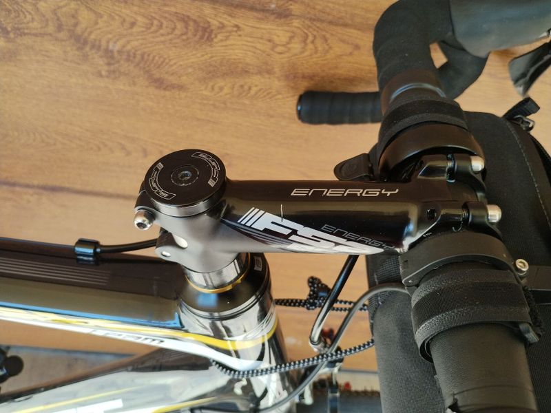 Scott team CX -stavba na novém rámu , najeto 200km