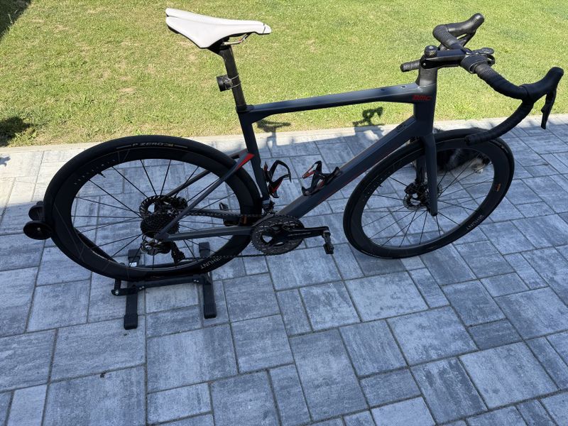 BMC ROADMACHINE 01 TWO 2021 silniční kolo